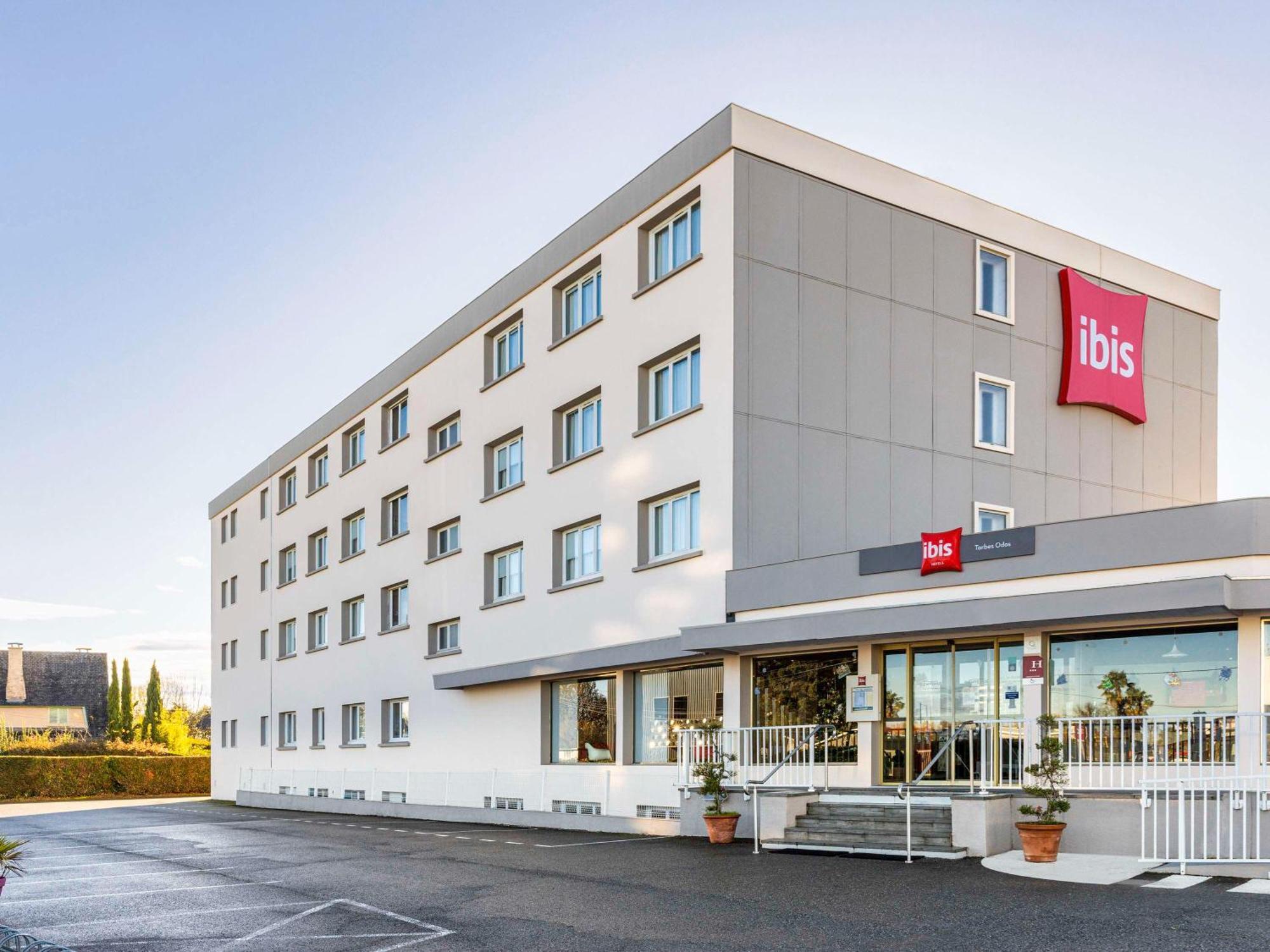 Ibis Tarbes Odos Hotell Eksteriør bilde