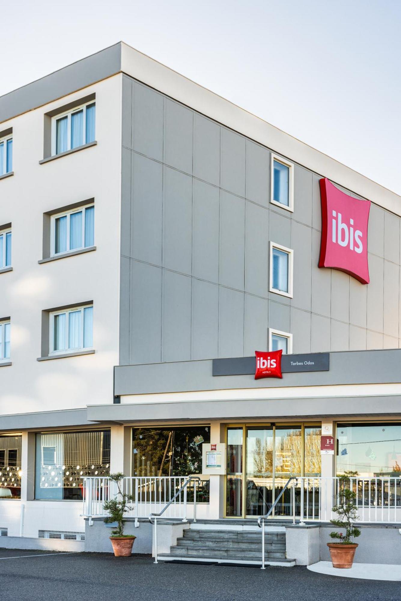 Ibis Tarbes Odos Hotell Eksteriør bilde